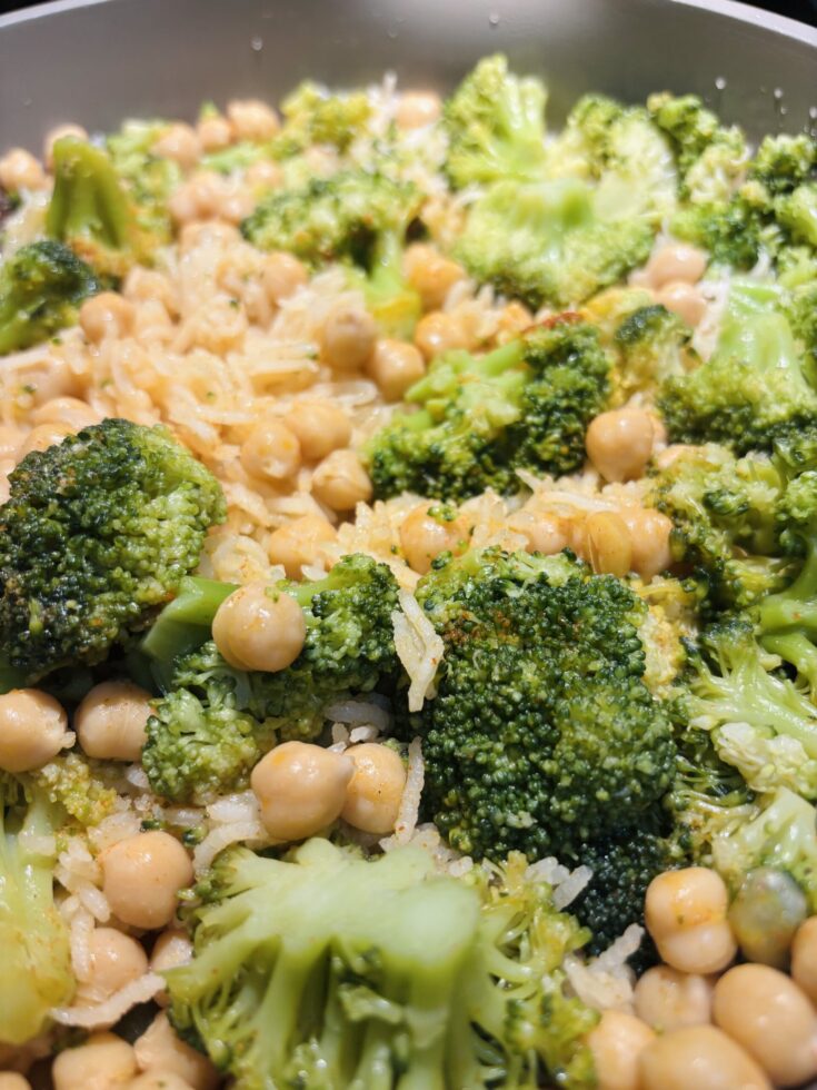 Rice, chickpeas, and broccoli